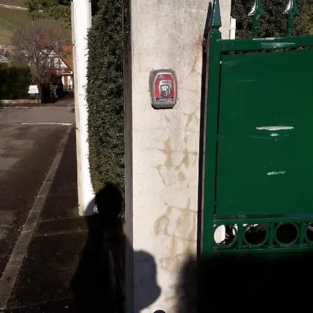 Villa/appartement Au Coeur Des Vignes *** アパート *